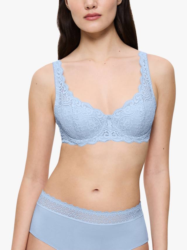 Бюстгальтер Amourette на косточках с частичной поролоновой чашкой балкон Triumph, Ice
Бюстгальтер Amourette на косточках с частичной поролоновой чашкой балкон Triumph, Ice