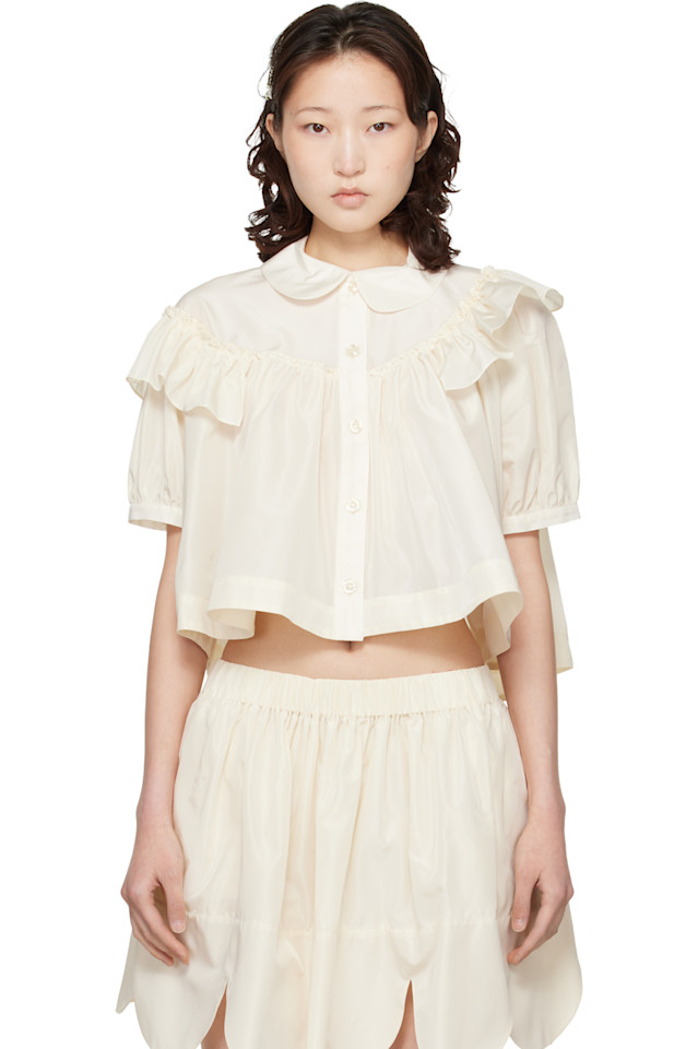 Simone Rocha Укороченная рубашка Off-White с пышными рукавами и оборками
Simone Rocha Укороченная рубашка Off-White с пышными рукавами и оборками