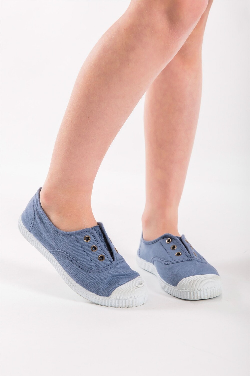 Кроссовки из парусины сливового цвета Trotters London, синий
Кроссовки из парусины сливового цвета Trotters London, синий