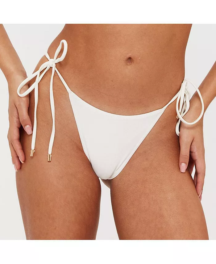 Купальник LE TRIANGLE BOTTOM Sunkissed, белый
Купальник LE TRIANGLE BOTTOM Sunkissed, белый