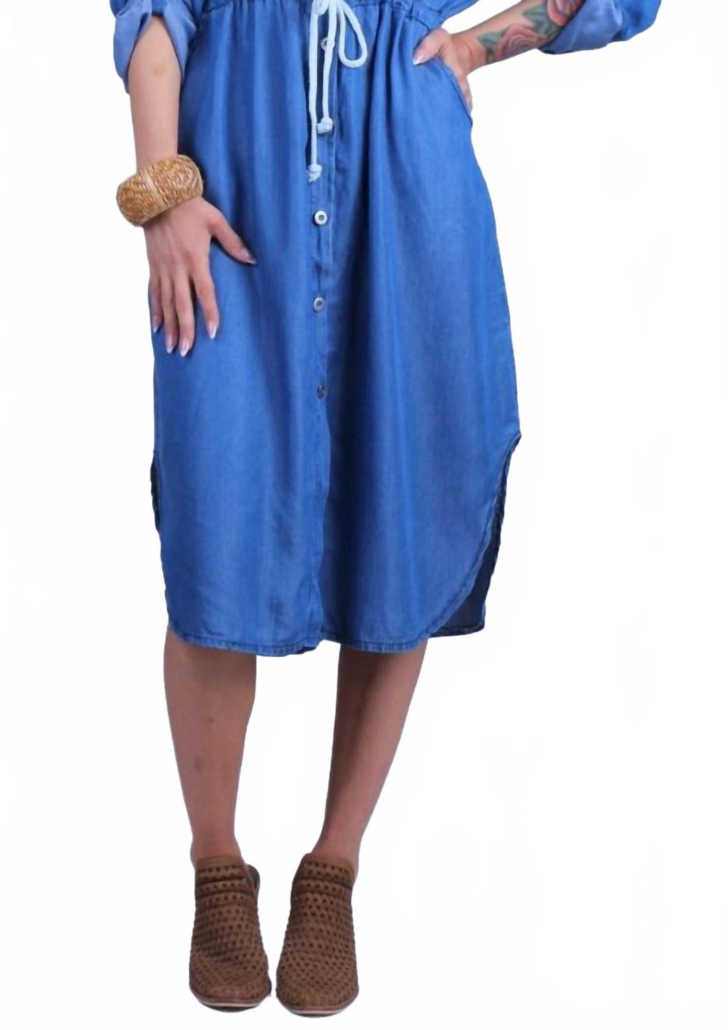 GIGI MODA Джинсовое платье миди Fresca синего цвета
GIGI MODA Джинсовое платье миди Fresca синего цвета