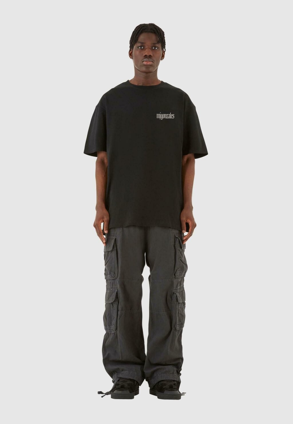 Футболки с принтом MJ Gonzales, черный
Футболки с принтом MJ Gonzales, черный