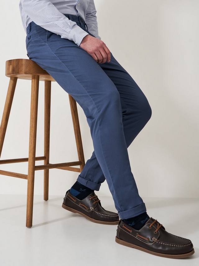 Облегающие брюки-чинос Crew Clothing, средний синий
Облегающие брюки-чинос Crew Clothing, средний синий