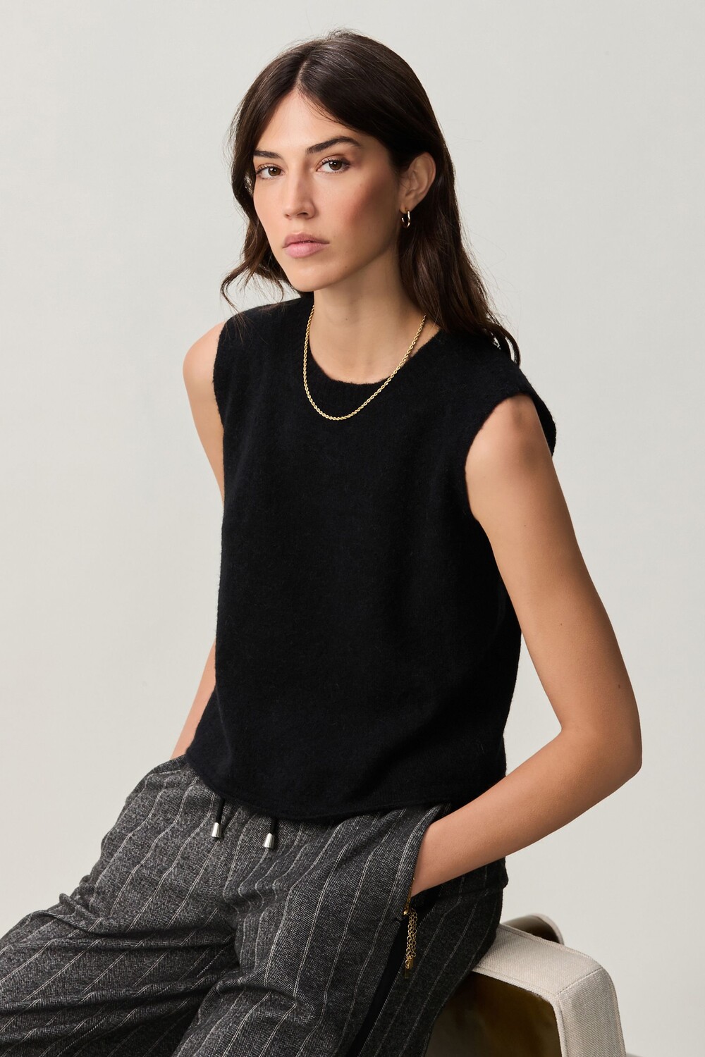 Трикотажный жилет без рукавов Next, черный
Трикотажный жилет без рукавов Next, черный