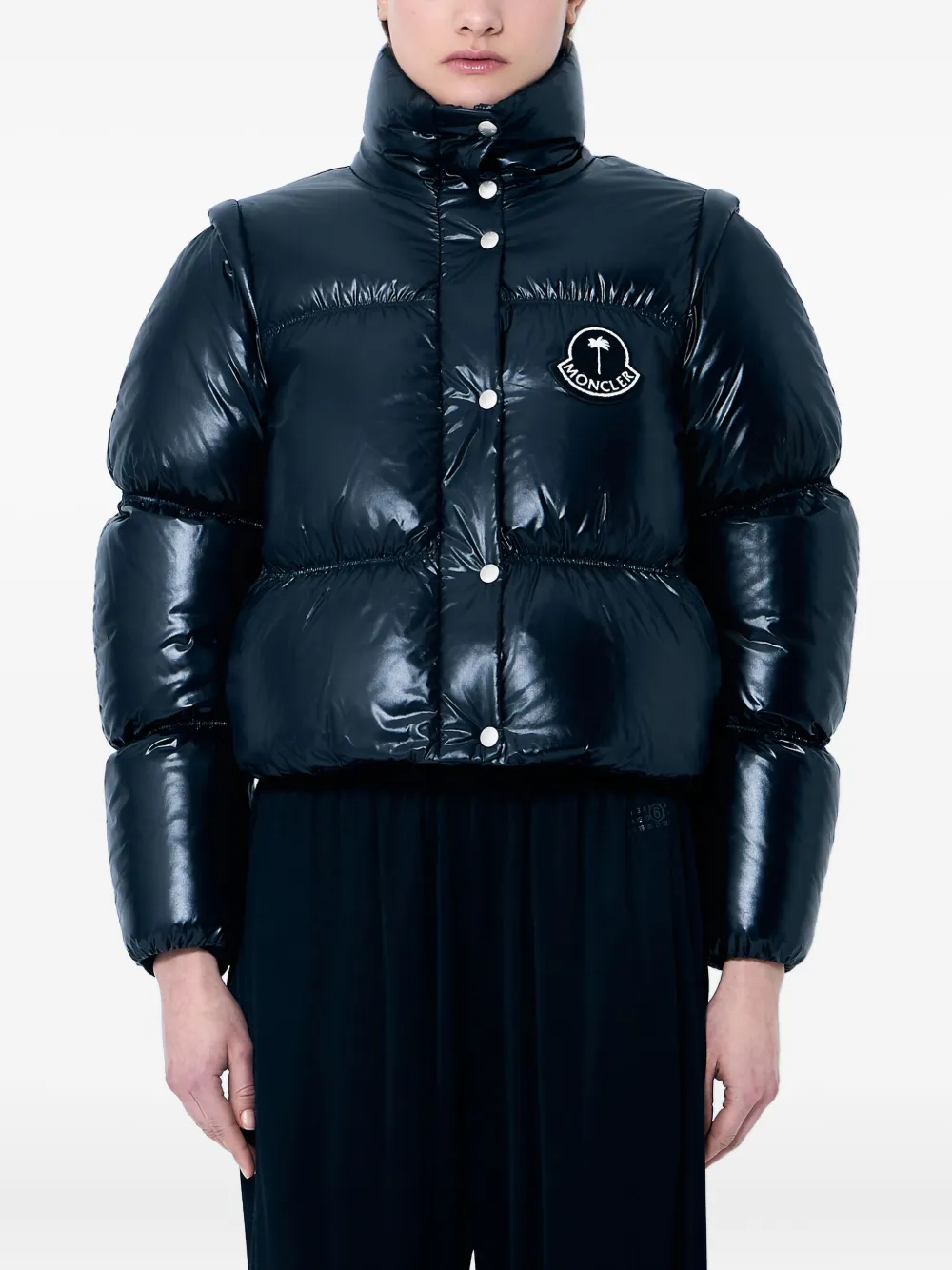 Пуховик с нашивкой-логотипом Palm Angels x Moncler, черный
Пуховик с нашивкой-логотипом Palm Angels x Moncler, черный