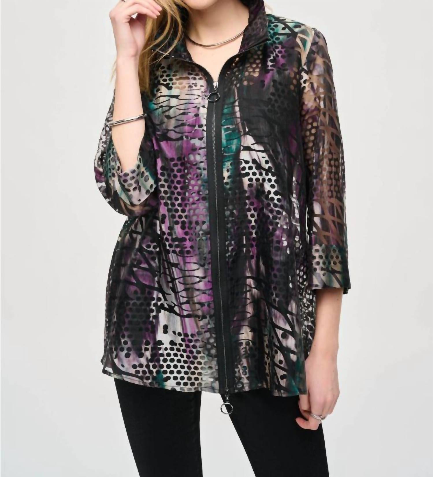 Жакет с принтом и молнией спереди из органзы в мультиколоре Joseph Ribkoff
Жакет с принтом и молнией спереди из органзы в мультиколоре Joseph Ribkoff