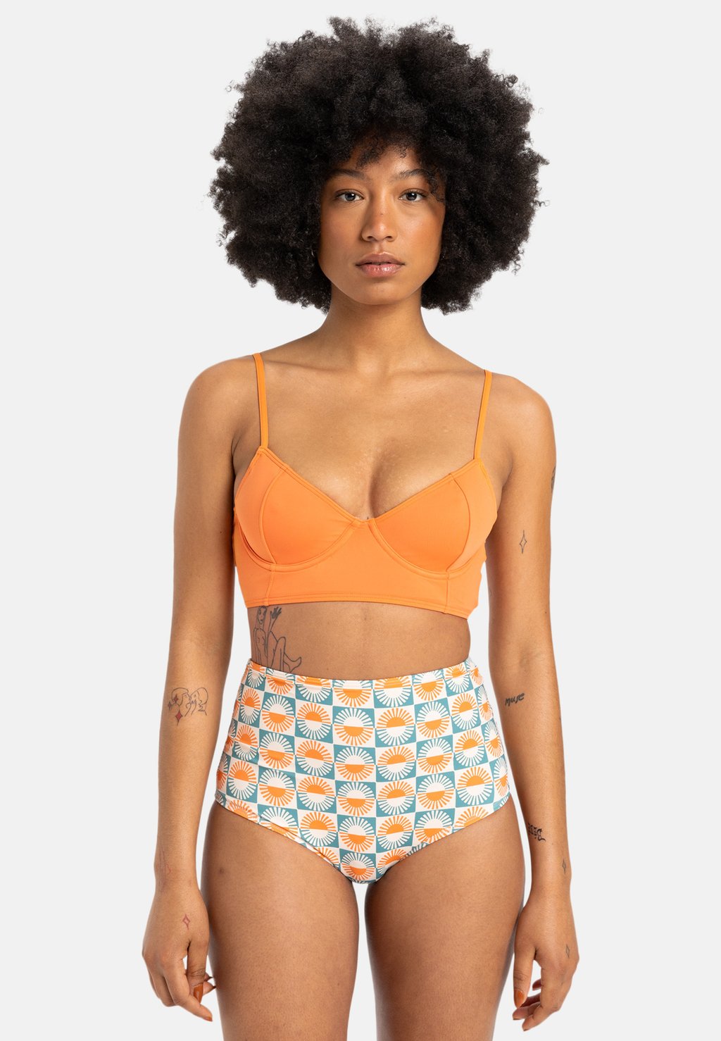 Верх бикини Quiksilver, оранжевый
Верх бикини Quiksilver, оранжевый