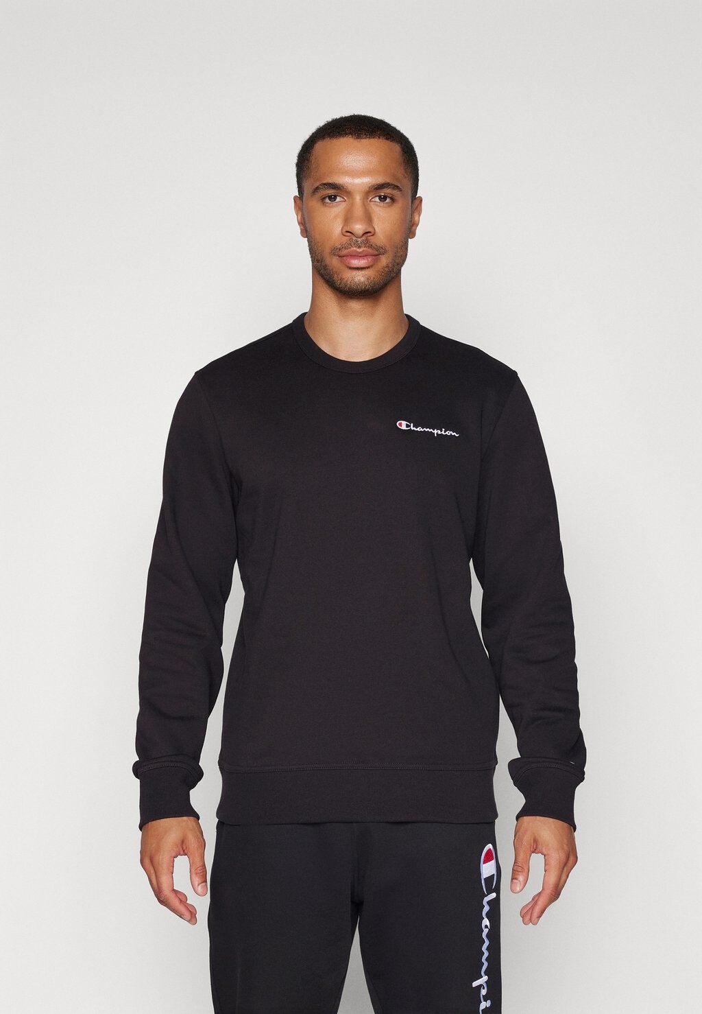 Толстовка ICONS CREWNECK SMALL Champion, черный
Толстовка ICONS CREWNECK SMALL Champion, черный