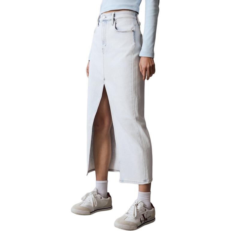 Женское джинсовое платье Calvin Klein, цвет 1AA - Denim Light Blue
Женское джинсовое платье Calvin Klein, цвет 1AA - Denim Light Blue