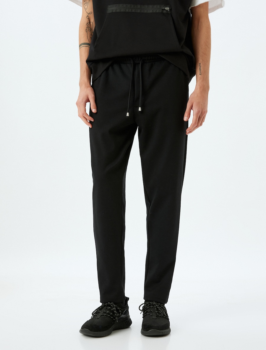 Обычные брюки Koton, черный
Обычные брюки Koton, черный