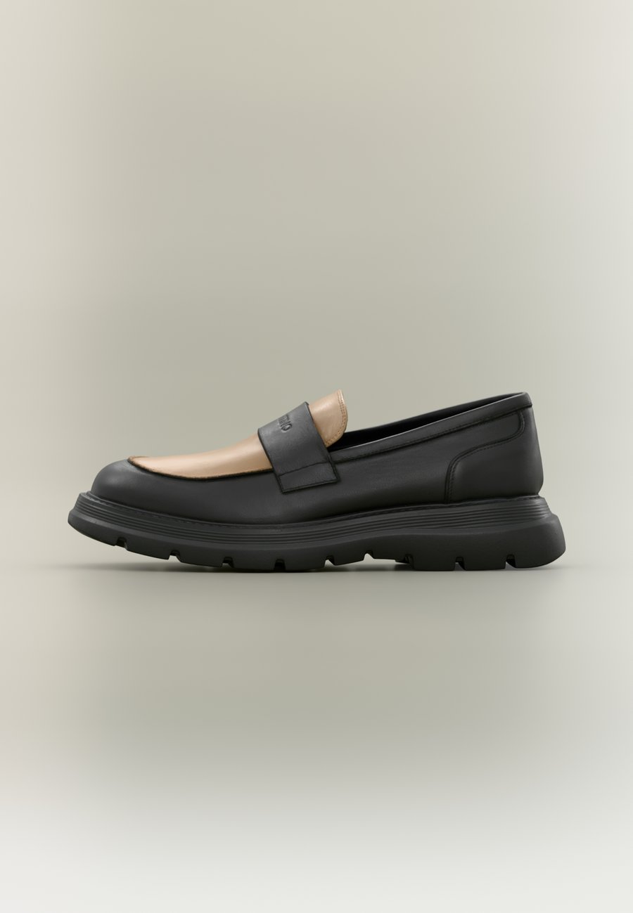 Лоферы Valentino ROCKET, Black
Лоферы Valentino ROCKET, Black
