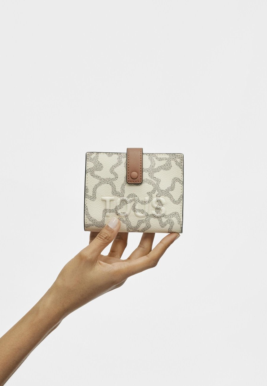 Кошелек Tous Wallet, White
Кошелек Tous Wallet, White
