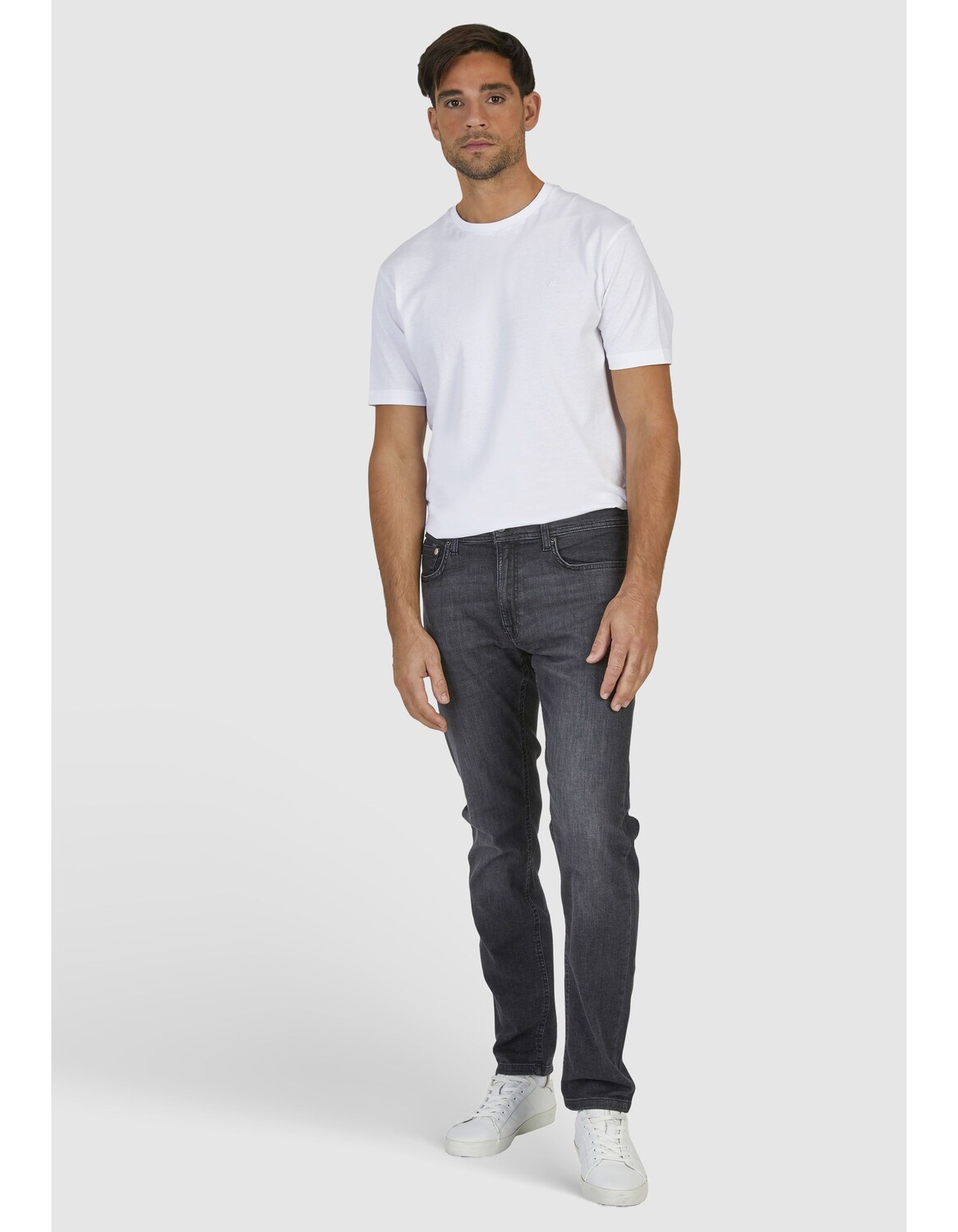 Джинсы HECHTER PARIS, цвет graphite
Джинсы HECHTER PARIS, цвет graphite