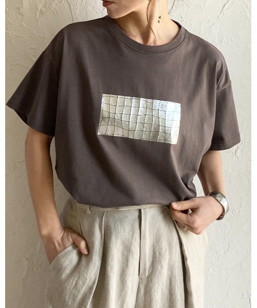 Футболка оверсайз с коротким рукавом, винтажным логотипом и металлизированной фольгой She's Closet, серый
Футболка оверсайз с коротким рукавом, винтажным логотипом и металлизированной фольгой She's Closet, серый