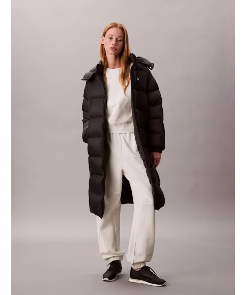 Незаменимое пуховое пальто Calvin Klein Jeans, черный
Незаменимое пуховое пальто Calvin Klein Jeans, черный