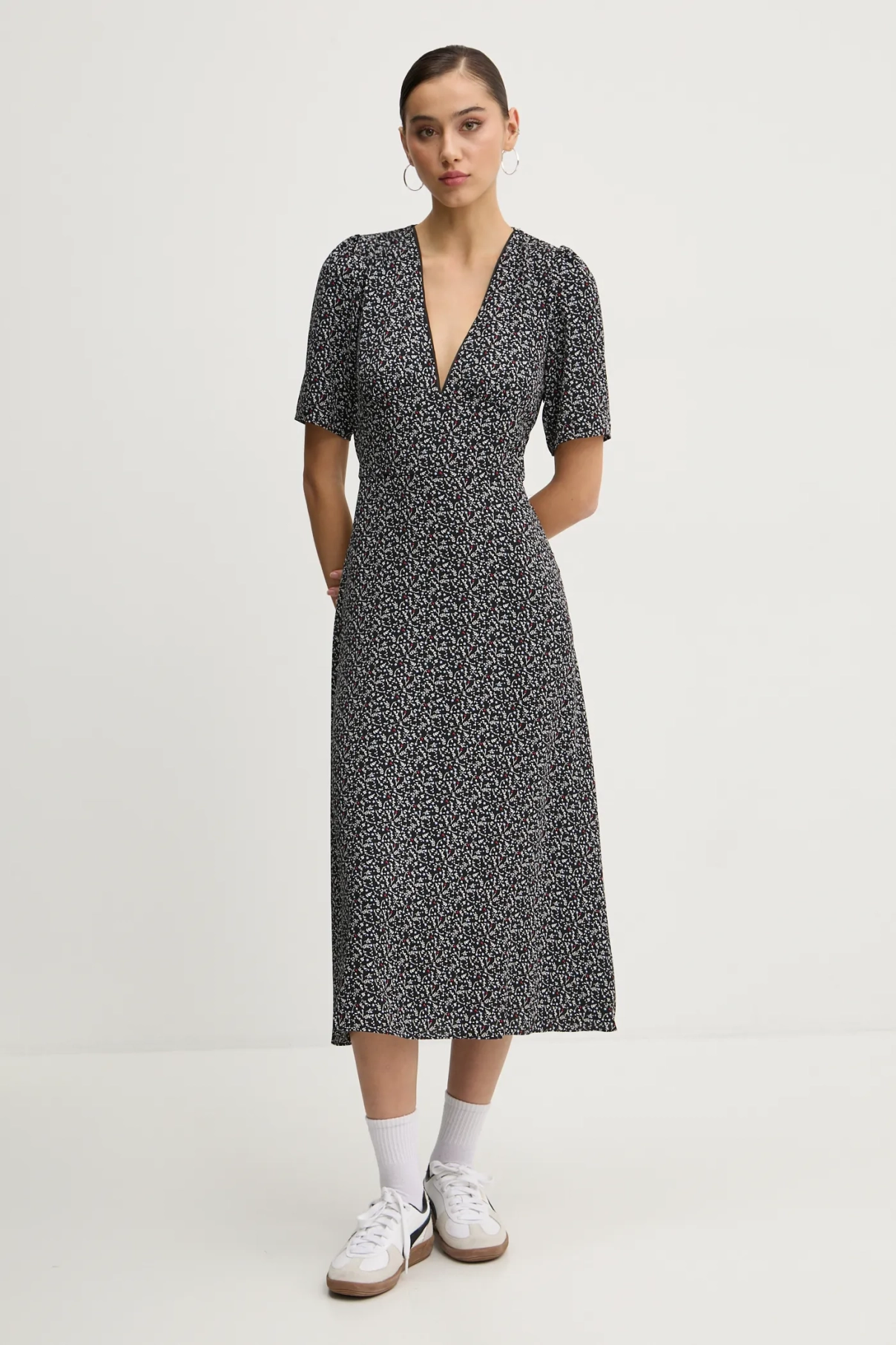 Платье Tommy Jeans, черный
Платье Tommy Jeans, черный