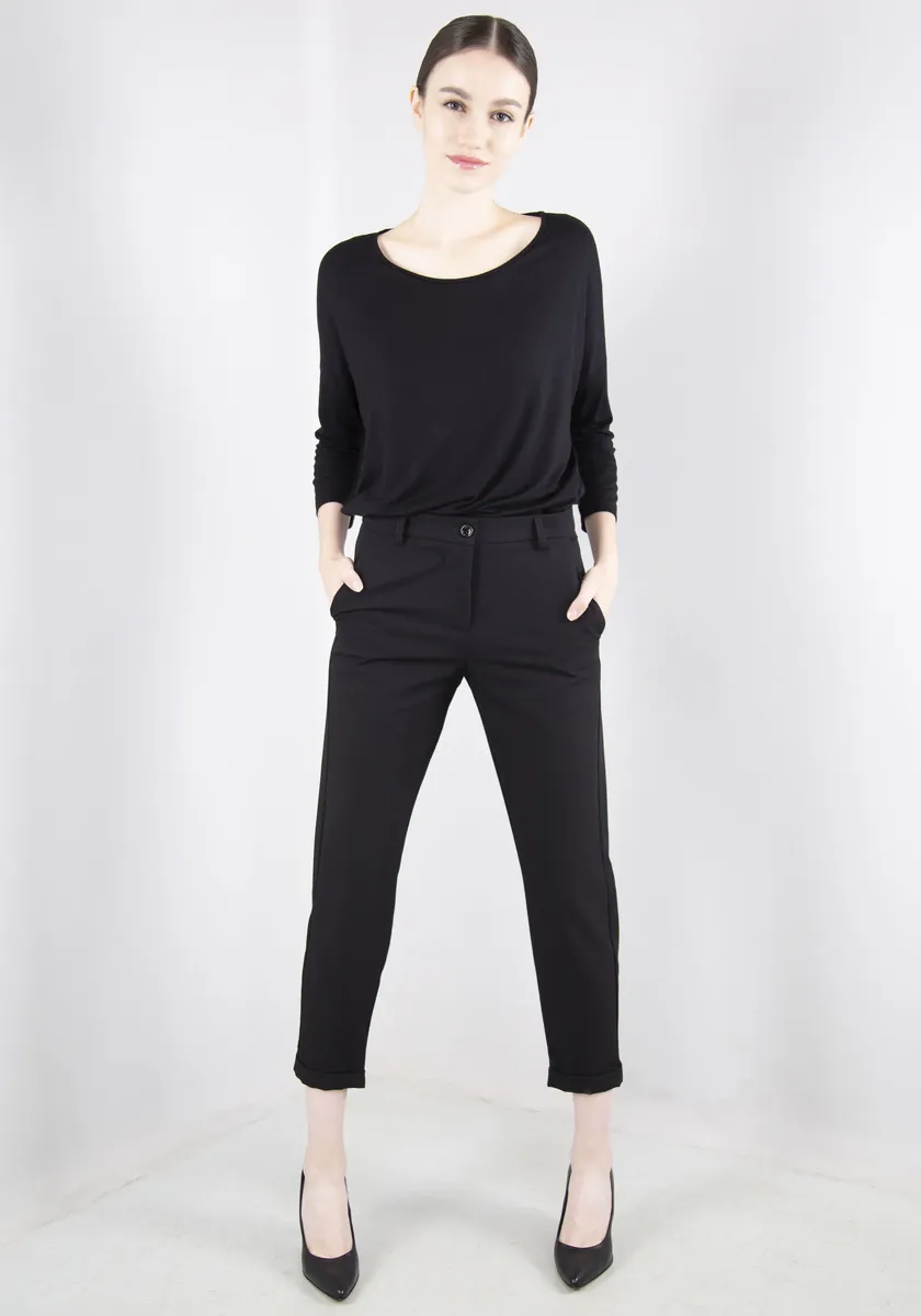 Брюки костюмные IMPERIAL "IMP-PTA9CD", с отворотом по низу, цвет Nero
Брюки костюмные IMPERIAL "IMP-PTA9CD", с отворотом по низу, цвет Nero