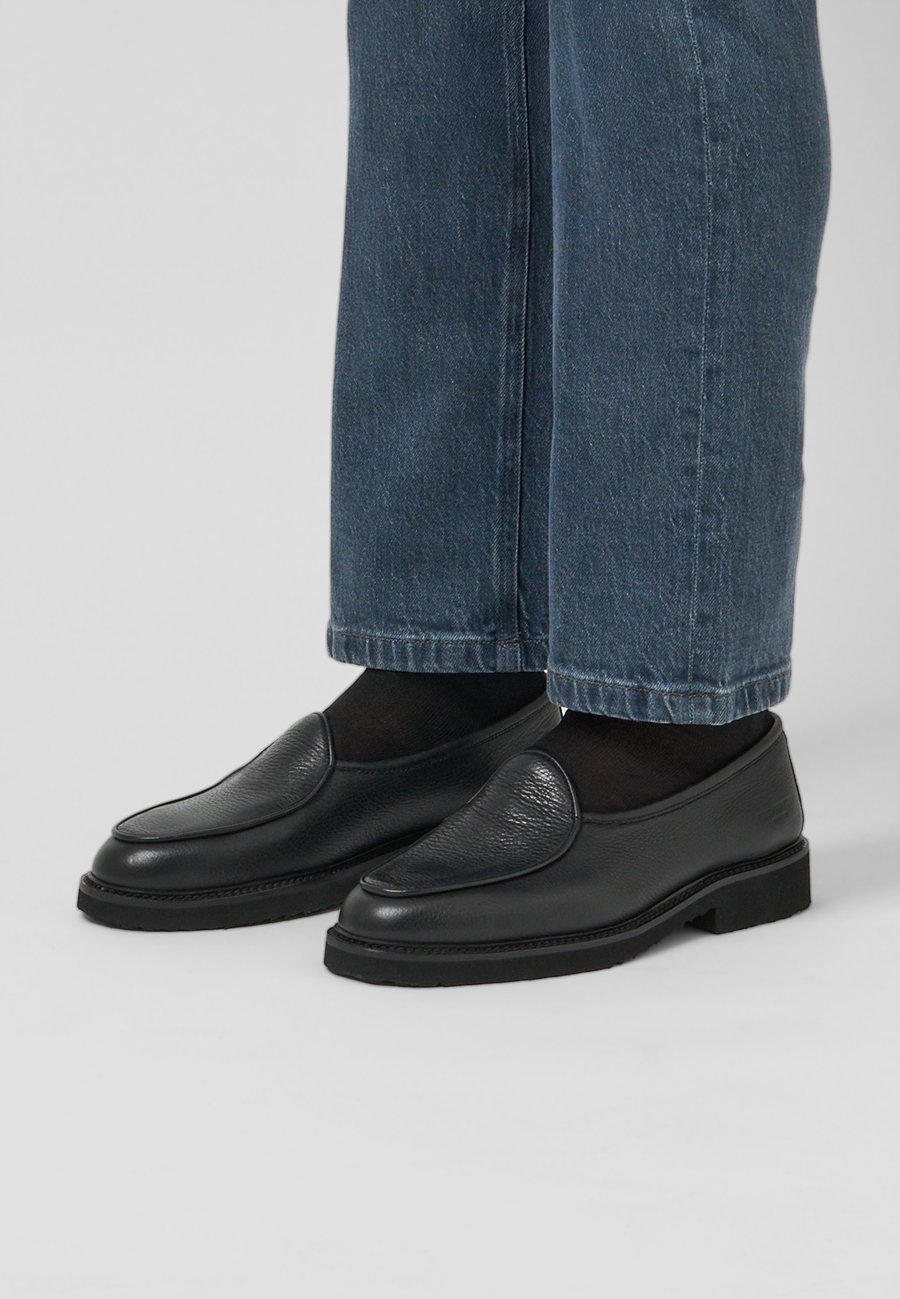 Лоферы FRED MARTIN COLLECTION VALENCIA, Full Grain Black Leather/Black
Лоферы FRED MARTIN COLLECTION VALENCIA, Full Grain Black Leather/Black