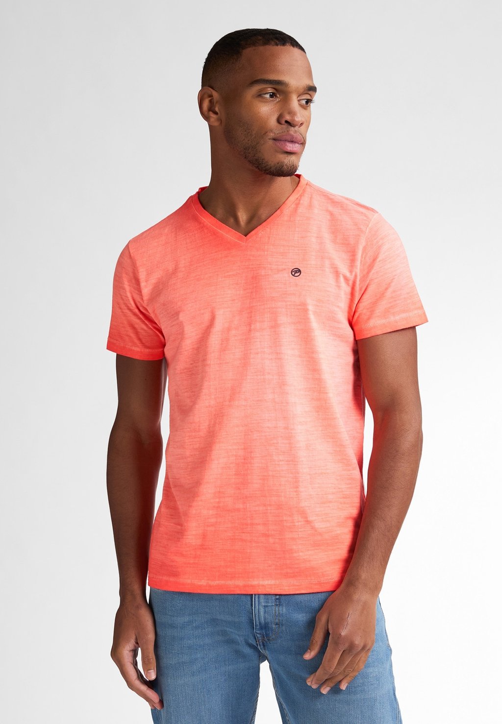 Базовая футболка LOGO STINGRAY Petrol Industries, коралловый
Базовая футболка LOGO STINGRAY Petrol Industries, коралловый