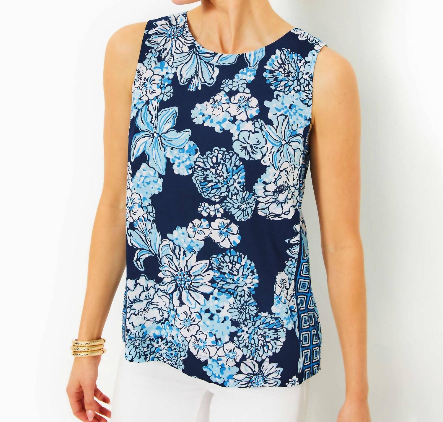 Топ Iona без рукавов в цвете Low Tide Navy Bouquet All Day Engine Lilly Pulitzer
Топ Iona без рукавов в цвете Low Tide Navy Bouquet All Day Engine Lilly Pulitzer