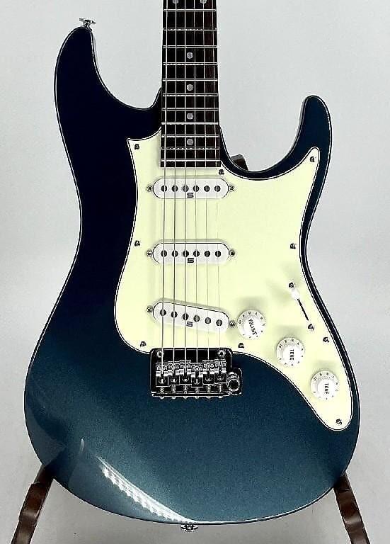 Электрогитара Ibanez AZ2203NATQ Electric Guitar with Case Antique Truquoize Serial#:F2318243
Электрогитара Ibanez AZ2203NATQ Electric Guitar with Case Antique Truquoize Serial#:F2318243