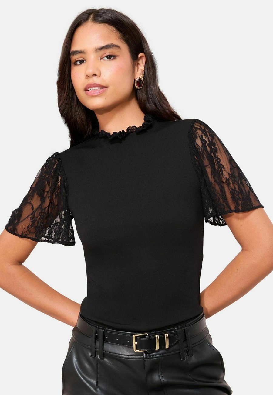 Блуза Friends Like These - SHORT SLEEVE ., Black
Блуза Friends Like These - SHORT SLEEVE ., Black