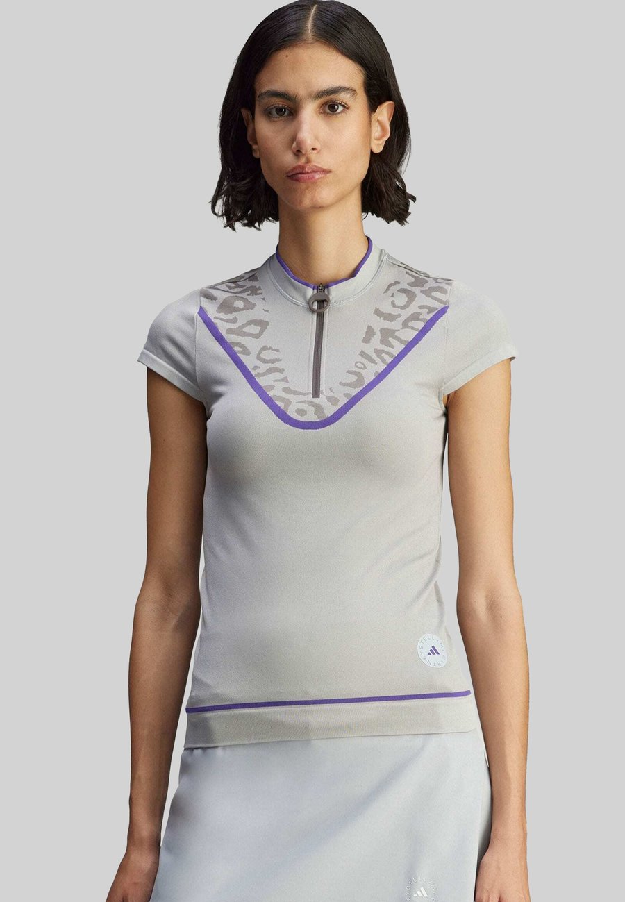 Футболка Adidas by Stella McCartney GOLF, Clear Onix Dove Grey/Grey, Серый, Футболка Adidas by Stella McCartney GOLF, Clear Onix Dove Grey/Grey
Футболка Adidas by Stella McCartney GOLF, Clear Onix Dove Grey/Grey, Серый, Футболка Adidas by Stella McCartney GOLF, Clear Onix Dove Grey/Grey