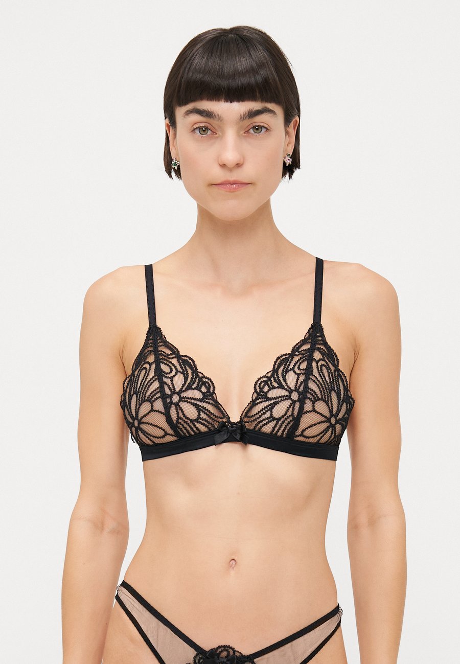 Бюстгальтер Agent Provocateur NELLE SOFT CUP BRA, Black
Бюстгальтер Agent Provocateur NELLE SOFT CUP BRA, Black