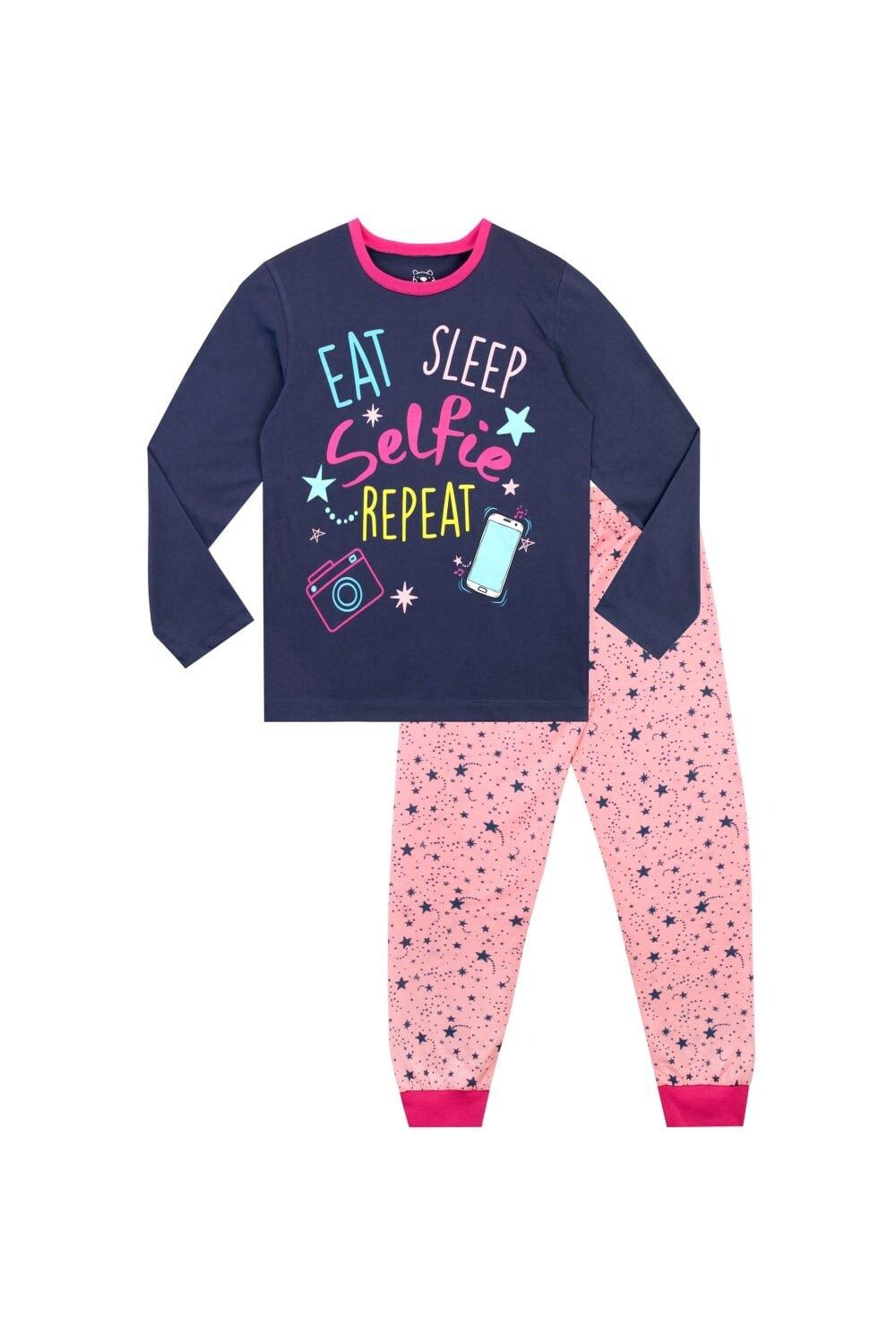 Ешь, спи, селфи, повторяй пижаму Harry Bear, розовый
Ешь, спи, селфи, повторяй пижаму Harry Bear, розовый