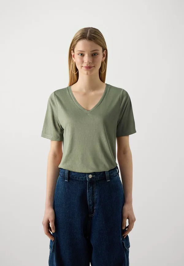Однотонная футболка с v-образным вырезом. Only, Khaki, Хаки, Однотонная футболка с v-образным вырезом. Only, Khaki
Однотонная футболка с v-образным вырезом. Only, Khaki, Хаки, Однотонная футболка с v-образным вырезом. Only, Khaki