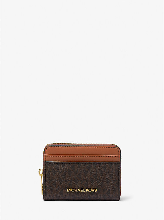 Чехол для карт Jet set travel среднего размера с застежкой-молнией и логотипом Michael Kors, коричневый
Чехол для карт Jet set travel среднего размера с застежкой-молнией и логотипом Michael Kors, коричневый