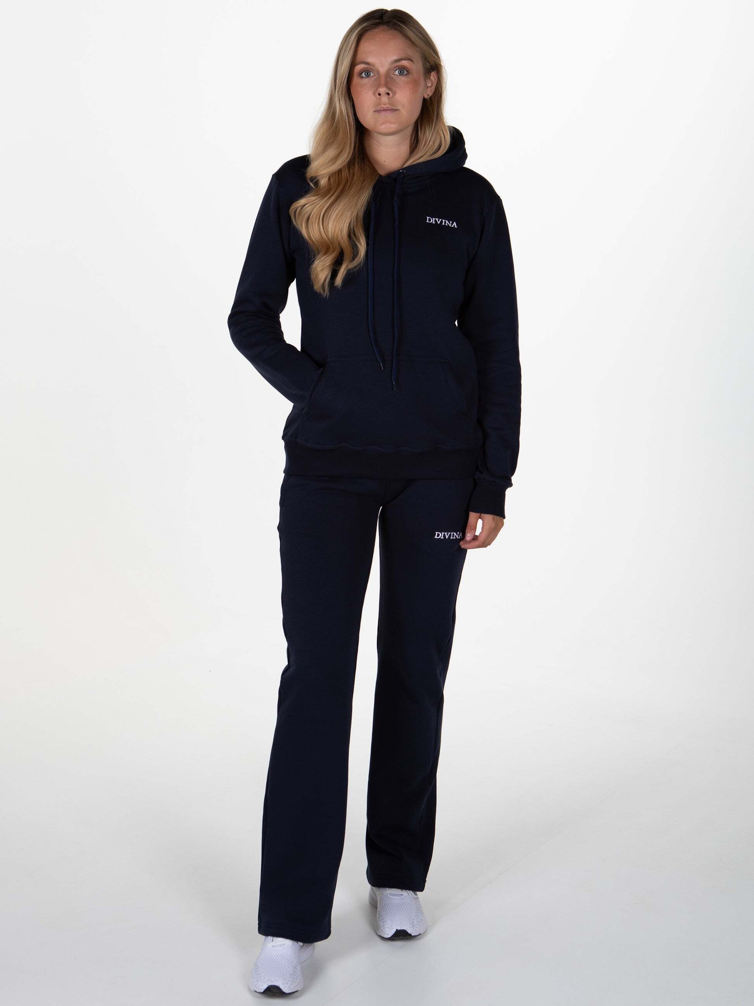 Divina Широкие брюки 'Comfy' в цвете Navy
Divina Широкие брюки 'Comfy' в цвете Navy