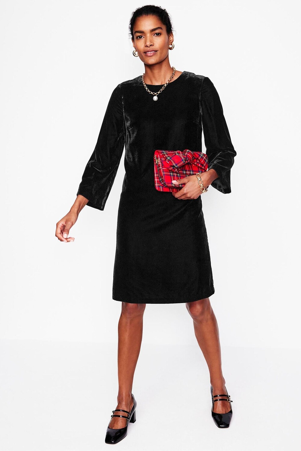 Бархатное платье трапеция с длинными рукавами Boden, черный
Бархатное платье трапеция с длинными рукавами Boden, черный