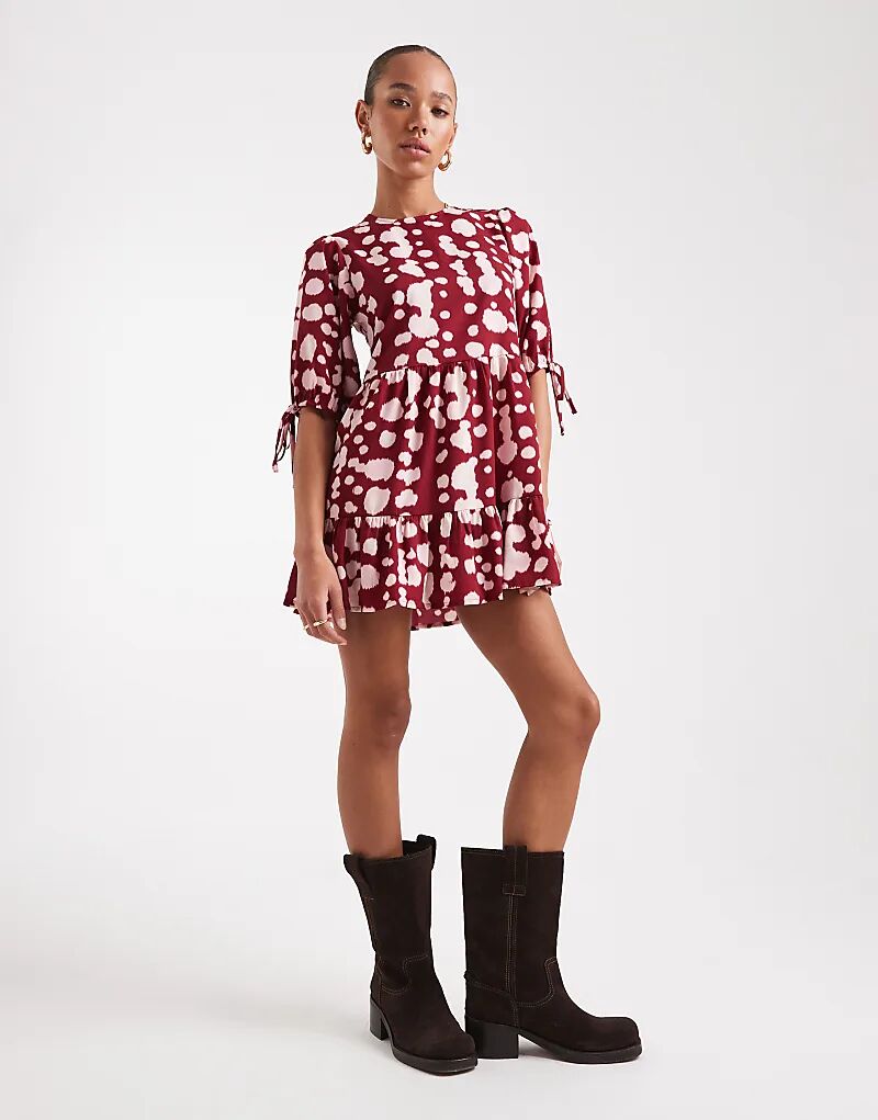 Платье-халат Wednesday's Girl в горошек бордового и розового цветов
Платье-халат Wednesday's Girl в горошек бордового и розового цветов