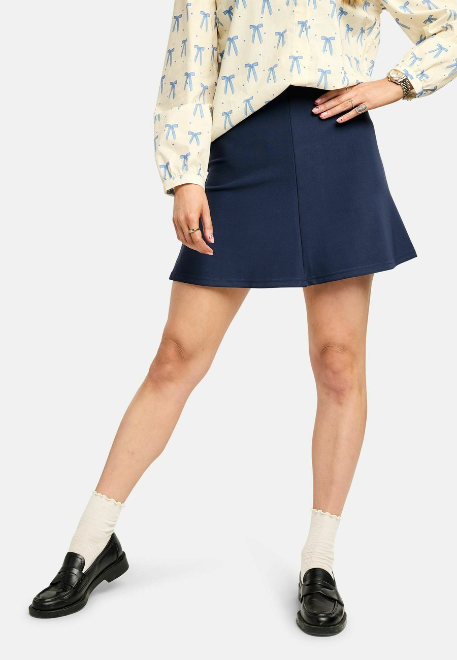 Юбка Liberté Essentiel HENNE, Dark Navy/Dark Blue
Юбка Liberté Essentiel HENNE, Dark Navy/Dark Blue