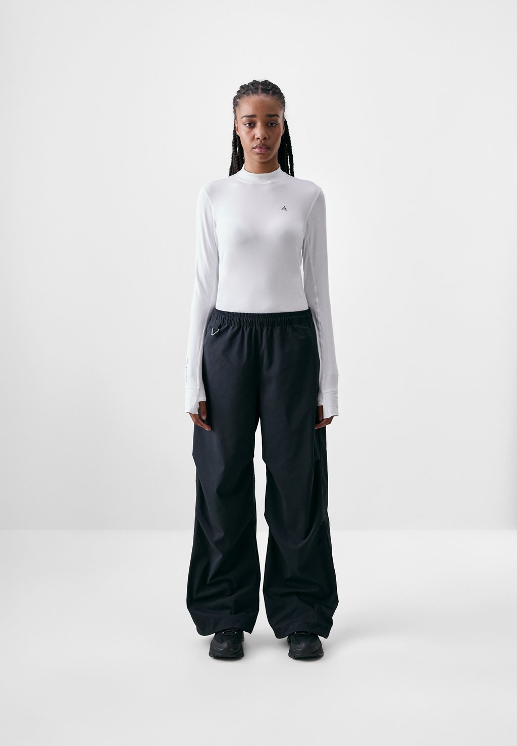 Спортивные штаны ACTIVITORIUM PANT Nike ACG, черный
Спортивные штаны ACTIVITORIUM PANT Nike ACG, черный