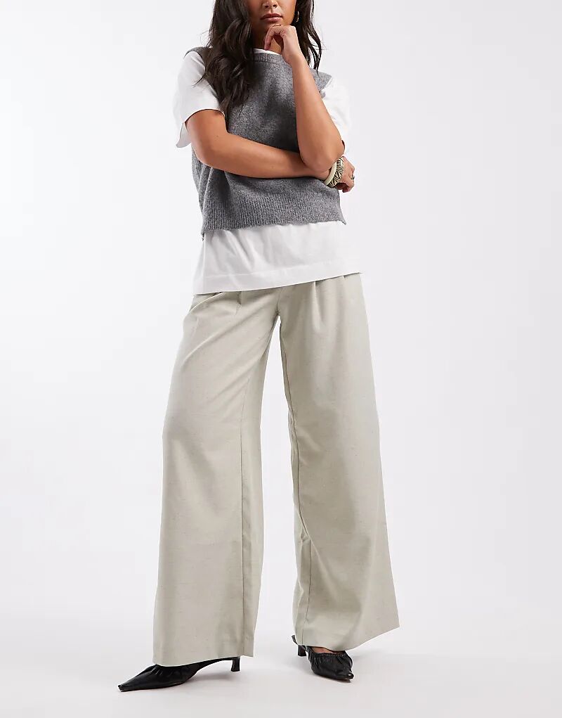 Брюки Vero Moda с широкими штанинами и защипами спереди, кремового меланжа
Брюки Vero Moda с широкими штанинами и защипами спереди, кремового меланжа