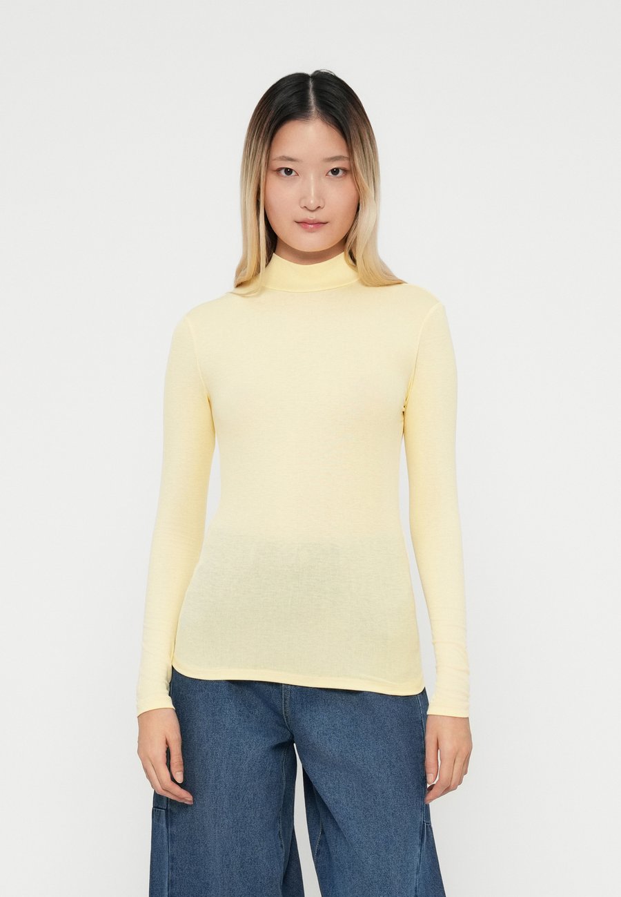Топ LeGer by Lena Gercke DEIKE LONGSLEEVE, Yellow/Light Yellow
Топ LeGer by Lena Gercke DEIKE LONGSLEEVE, Yellow/Light Yellow