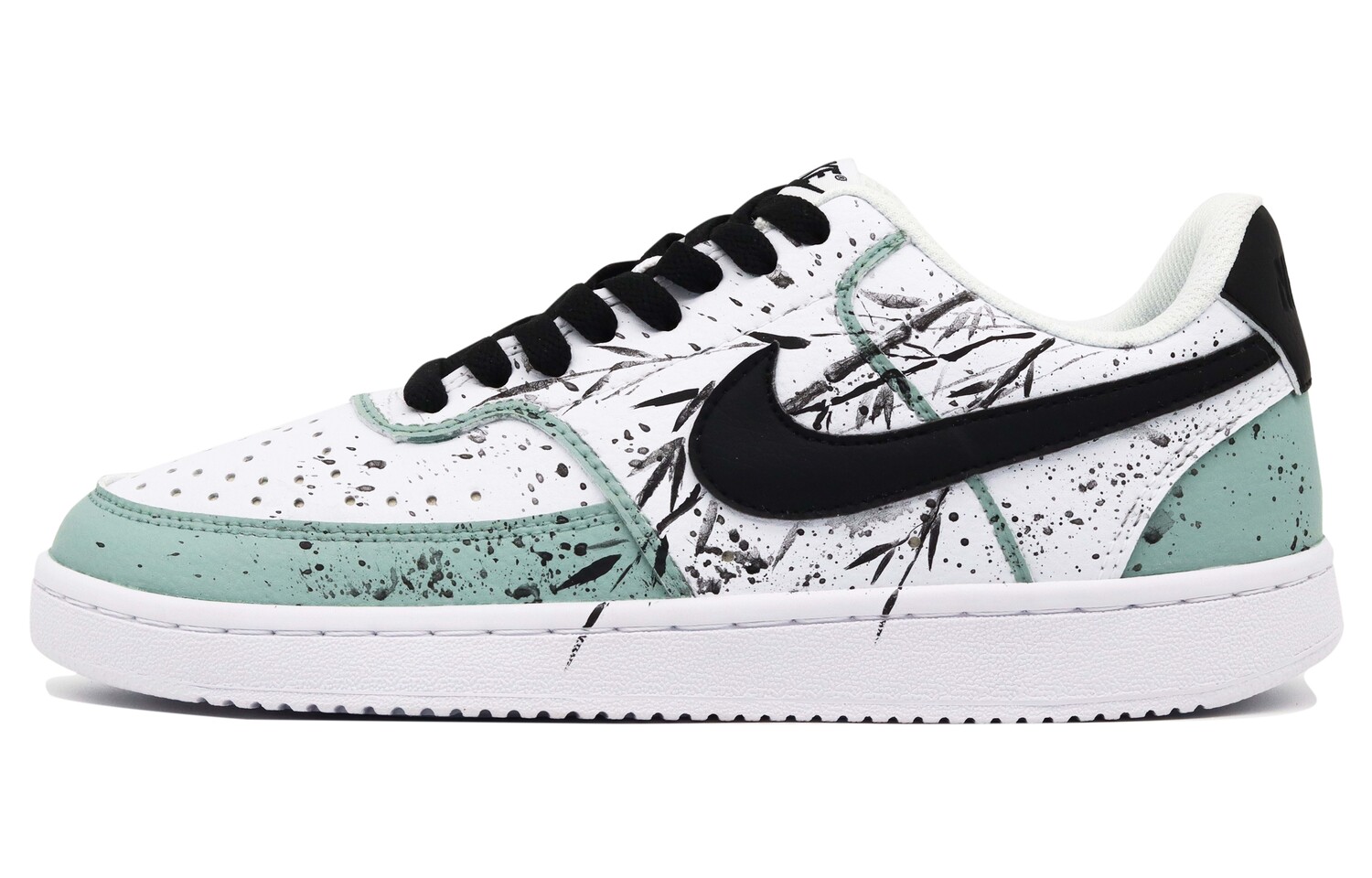 Кроссовки Nike Court Vision 1 Skateboarding Shoes Men Low-top Green/White/Black, зеленый
Кроссовки Nike Court Vision 1 Skateboarding Shoes Men Low-top Green/White/Black, зеленый