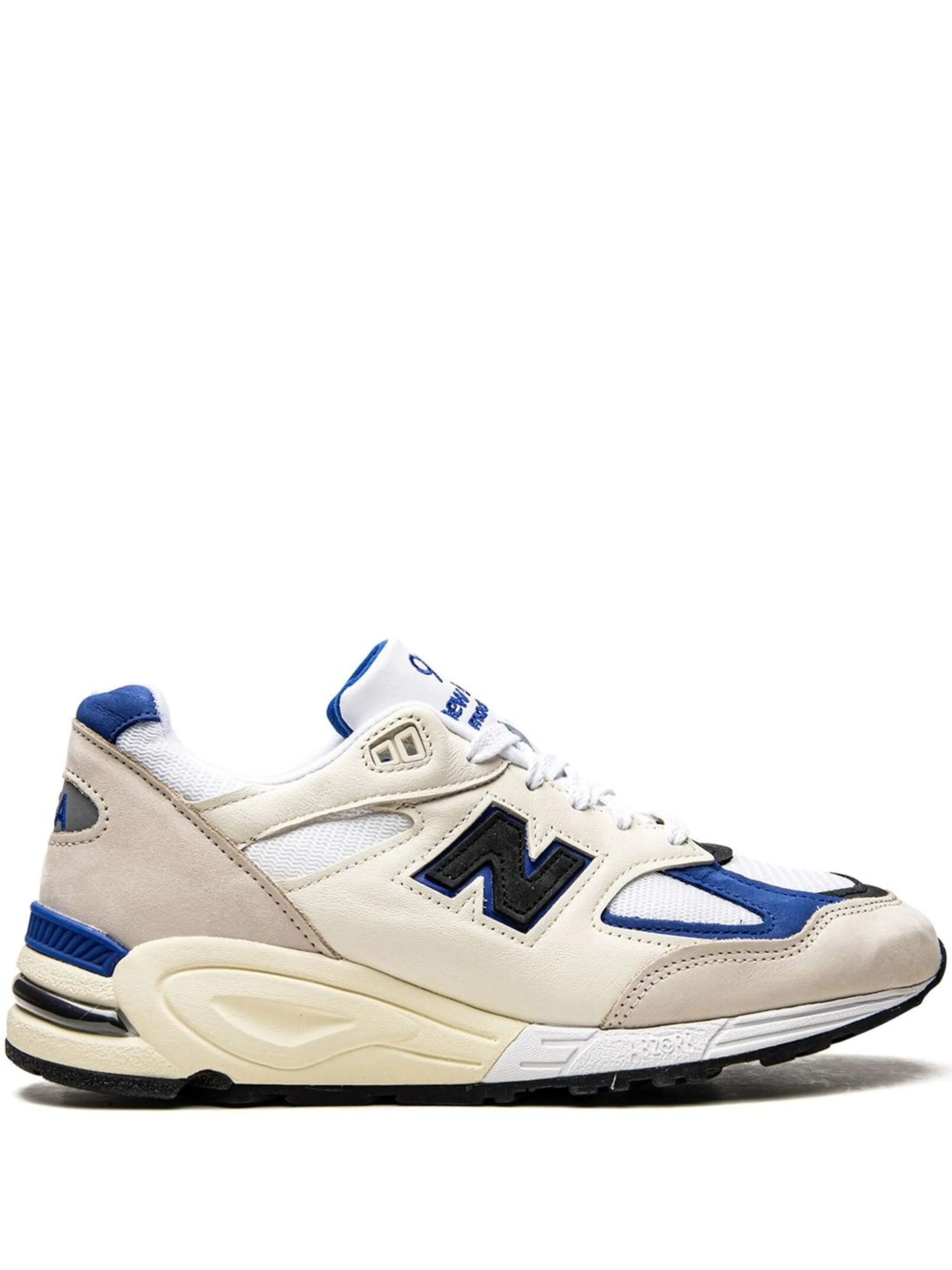 Кроссовки Made in USA 990 V2 New Balance, белый
Кроссовки Made in USA 990 V2 New Balance, белый