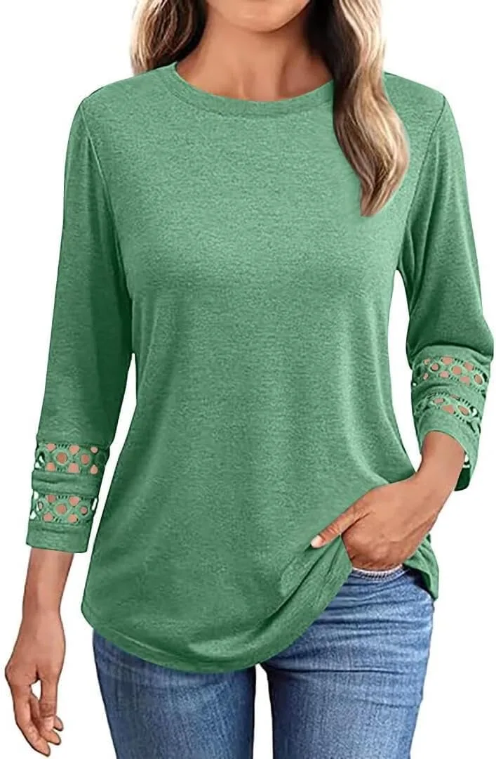 Женский топ с 3/4 рукавом и V-образным вырезом
Женский топ с 3/4 рукавом и V-образным вырезом