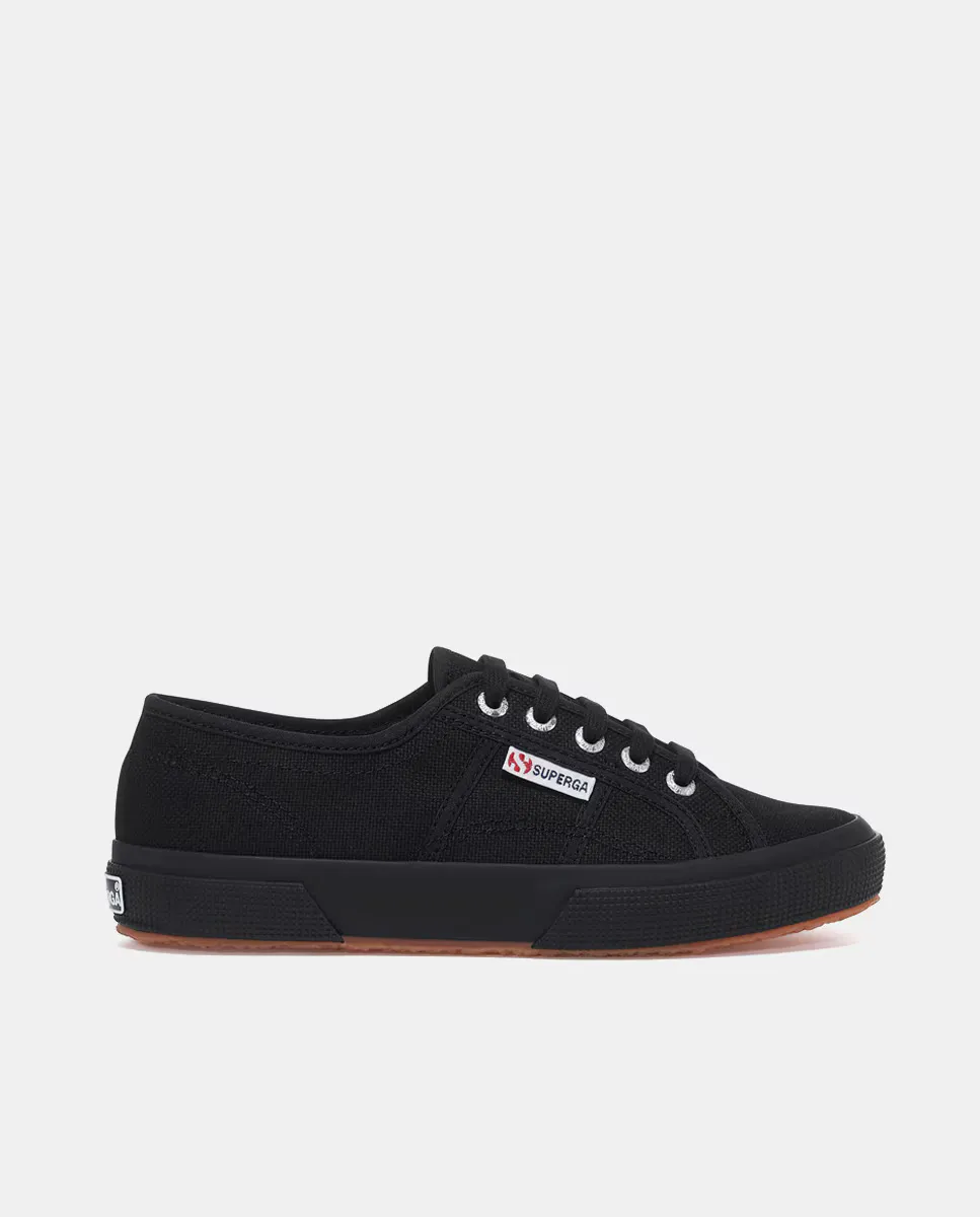 Мужские низкие парусиновые кроссовки с логотипом и резиновой подошвой Superga, чёрный
Мужские низкие парусиновые кроссовки с логотипом и резиновой подошвой Superga, чёрный
