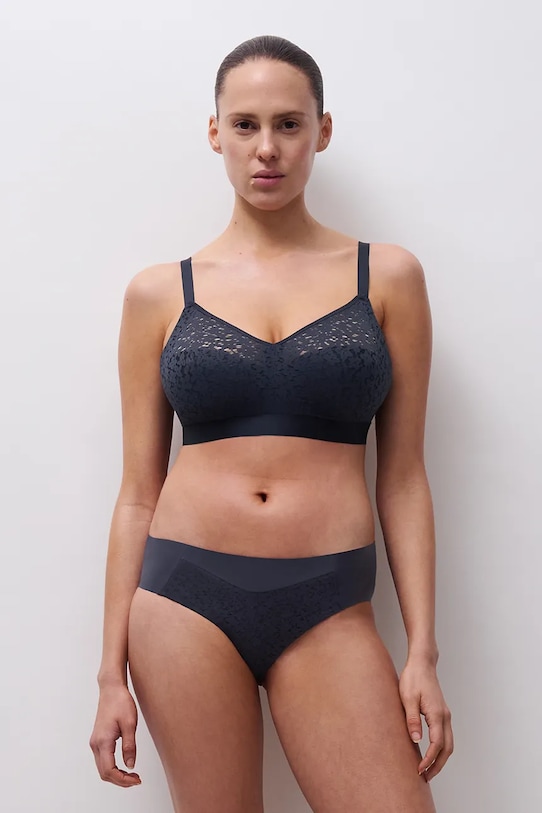 Бюстгальтер Chantelle, темно-синий
Бюстгальтер Chantelle, темно-синий