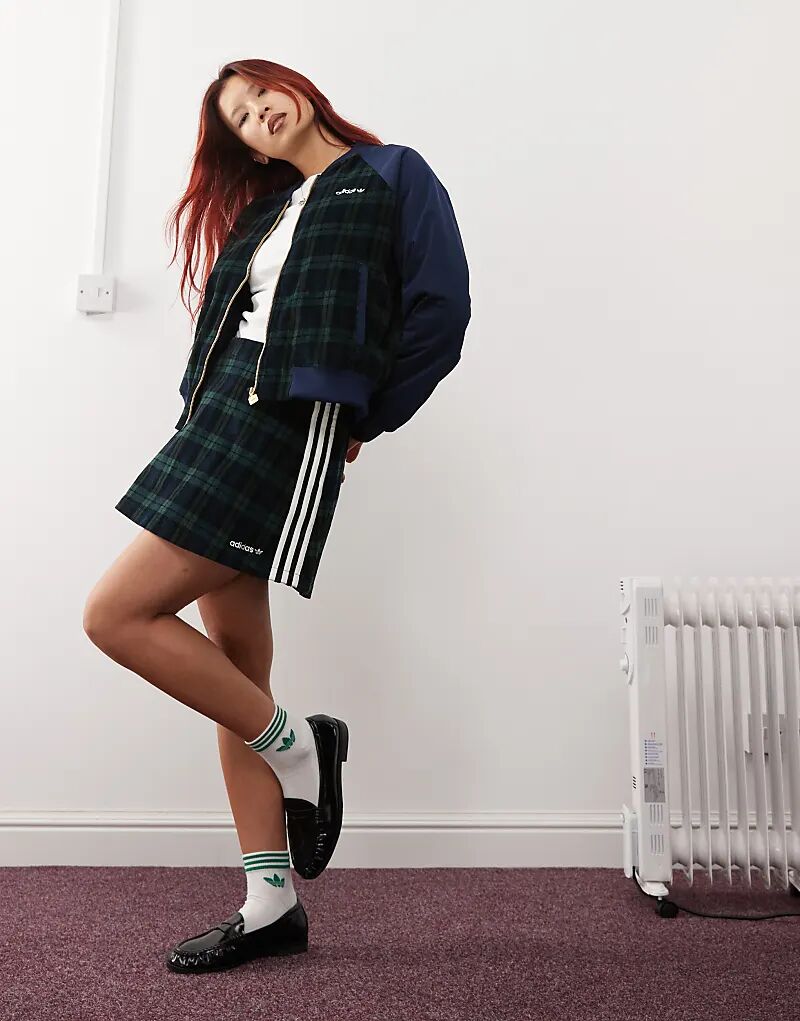 Клетчатая куртка adidas Originals
Клетчатая куртка adidas Originals