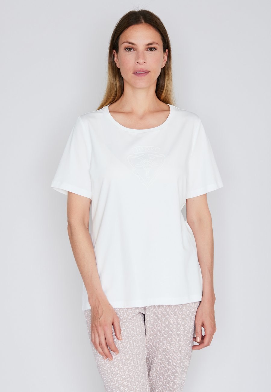 Пижамный топ JOOP! Pyjama top, Open White/White
Пижамный топ JOOP! Pyjama top, Open White/White