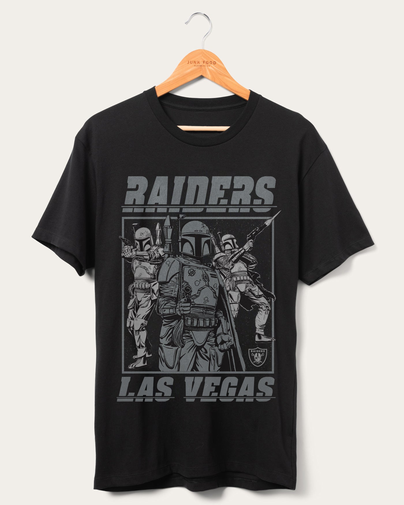 Футболка фаната Raiders Star Wars Boba Fett Showdown Junk Food Clothing, черный
Футболка фаната Raiders Star Wars Boba Fett Showdown Junk Food Clothing, черный