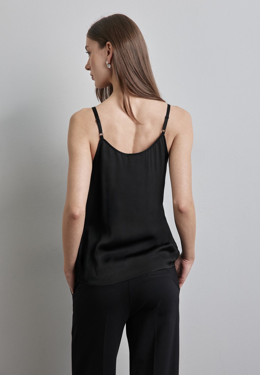 Топ Street One, черный
Топ Street One, черный