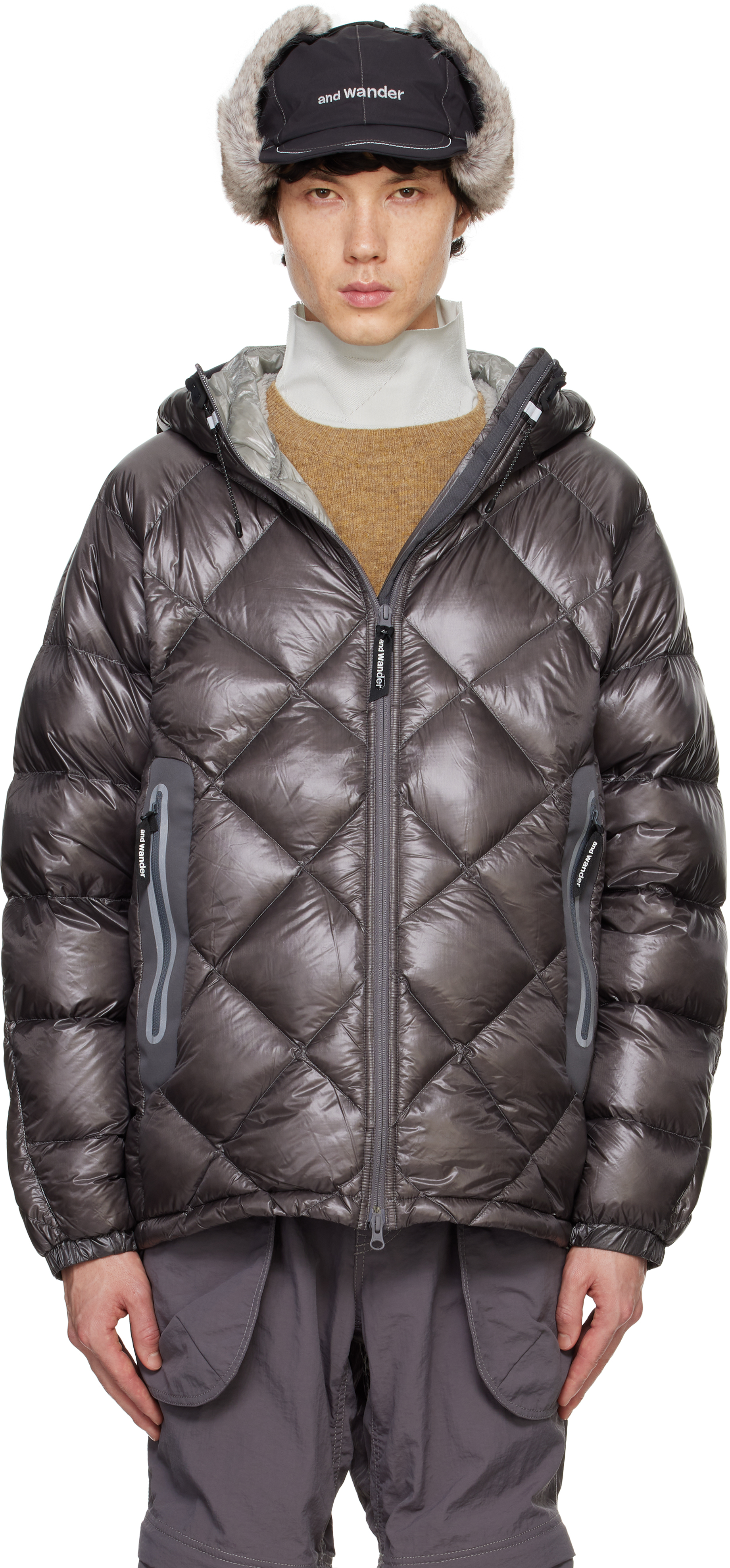 Пуховик с ромбовидной строчкой and wander, серый
Пуховик с ромбовидной строчкой and wander, серый