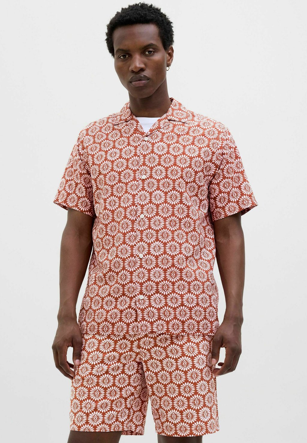 Рубашка RELAXED FIT Jack & Jones, охра
Рубашка RELAXED FIT Jack & Jones, охра