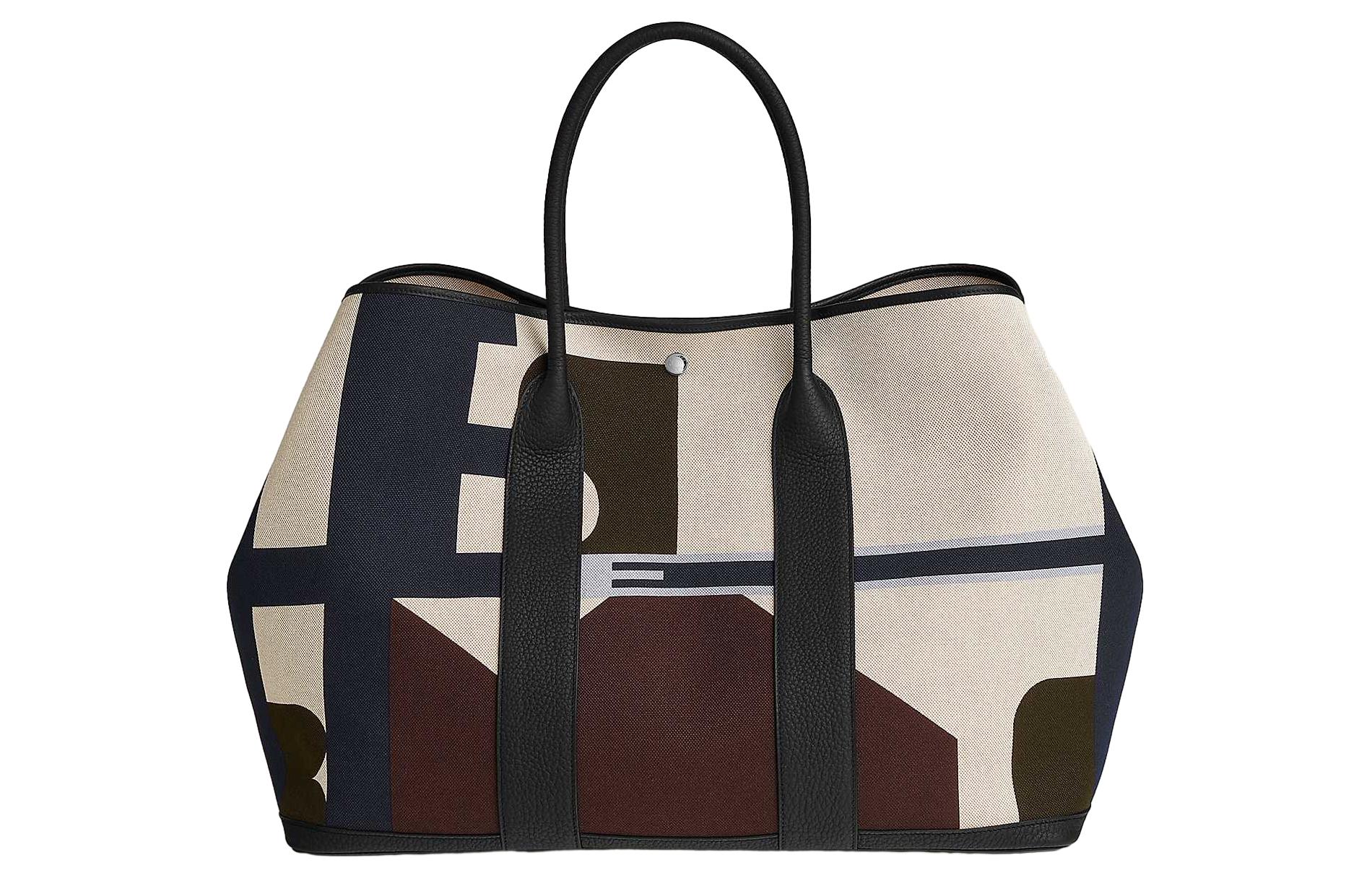 HERMES Сумка женская Hermès Pacific из холста с кожей телёнка Negonda в цвете индиго и светло-бежевом и бежевом и чёрном
HERMES Сумка женская Hermès Pacific из холста с кожей телёнка Negonda в цвете индиго и светло-бежевом и бежевом и чёрном